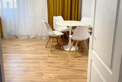 Apartament cu 3 camere decomandat în Tribunal - 2