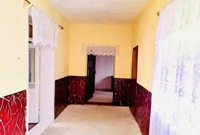 Casă cu 5 camere în Holod - 4