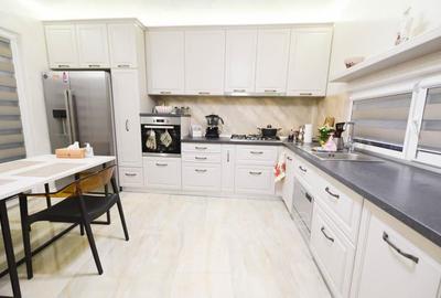 La cheie! Duplex Lux 5 camere, 191 mp in Europa, Curte 220 m - 3