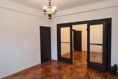 Apartament cu 4 camere decomandat, mobilat în Armeneasca - 15