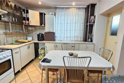 Apartament cu 3 camere decomandat în Tudor Vladimirescu - 12