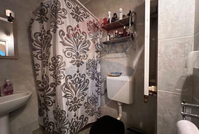 Apartament 4 camere decomandat cu loc de parcare etajul 3 - 15