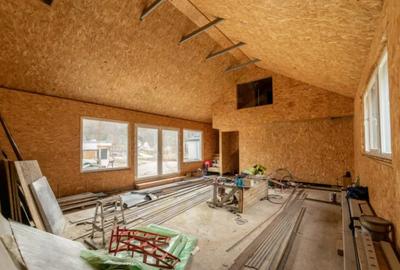 Casă cu 5 camere cu Teren 506 Mp în Budeasa - 1