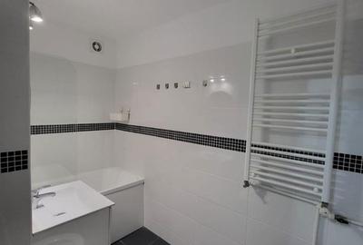 Garsonieră decomandată în Decebal