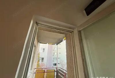 Apartament cu 3 camere decomandat în Torontalului