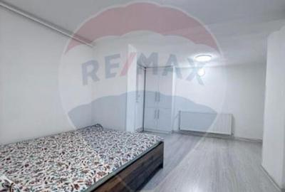 Apartament cu 3 camere decomandat în Hipodrom 1 - 3