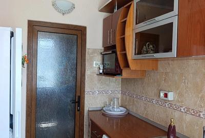 Apartament cu 2 camere decomandat în Dărmănești - 1