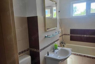 Apartament cu 2 camere semidecomandat în Micro I - 7