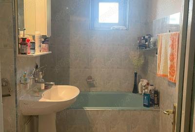 Bilascu,apartament 4 camere decomandate,2 balcoane,2 bai,dubla orientare, etaj 3,pret 128.000 euro - 5