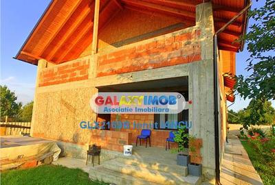 Casă cu 10 camere cu Teren 560 Mp în Clinceni