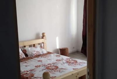 Inchiriez apartament