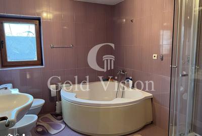 Casă cu 5 camere cu Teren 600 Mp în Central - 4