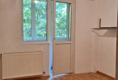 Apartament cu 3 camere decomandat în Pantelimon - 2