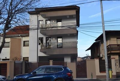 Apartament cu 2 camere semidecomandat în Dămăroaia