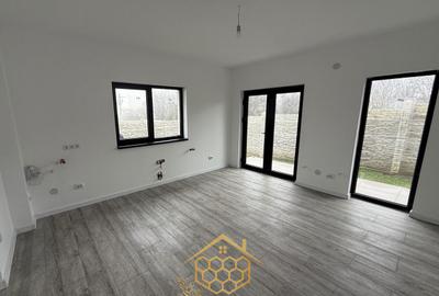 Casă cu 4 camere cu Teren 300 Mp în Central - 14