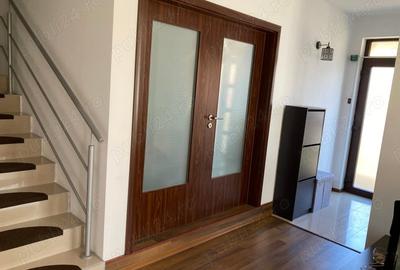 Casă în P-ța Unirii - 8