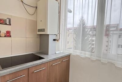 Apartament cu 2 camere decomandat, mobilat în Vasile Aaron - 8