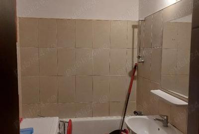 Garsonieră decomandată în Central - 2