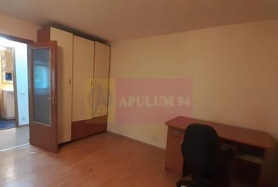 Garsoniera Pia?a Muncii - Aproape de Metrou - 9