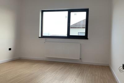 Vila noua, la cheie, langa Cartierul Florilor, sector 5 - 14