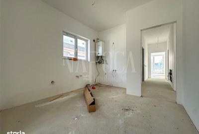 Casă cu 3 camere cu Canalizare în Sub Coastă - 10