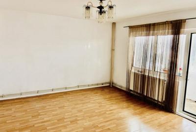 Apartament cu 3 camere decomandat în Unirii Centru - 1