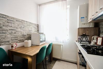 Apartament cu 3 camere semidecomandat, mobilat în Craiovei - 15