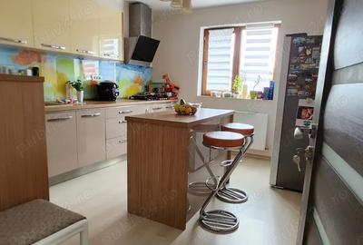 Vila P+E+M, 5 7 camere | Alee privata | Lumina zona centrala - 5