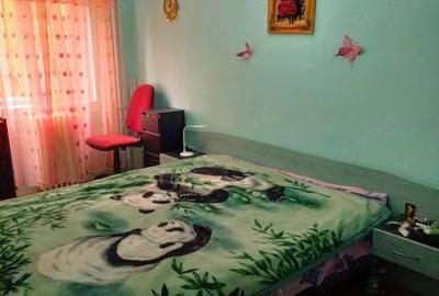 Apartament cu 3 camere decomandat în Complex Studențesc - 1