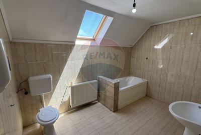 CASA DE VANZARA BAIA MARE ZONA LINISTITA - 24