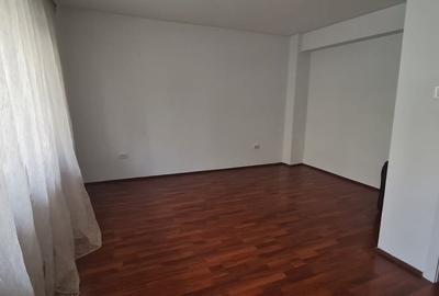 Apartament cu 3 camere decomandat în Vitan - 5