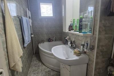 4 CAMERE LANGA AUCHAN TITAN - 18