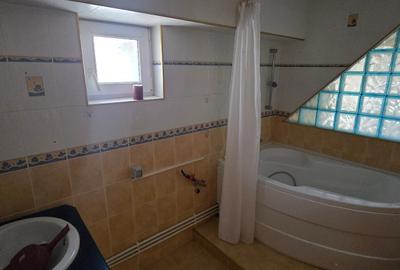 Exclusivitate-Cofetaria Trandafirul,apartament 3 camere, etaj 1,liber,78mp utili - 17