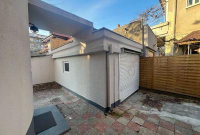 Un produs Rar in Piata,   Aviatorilor – Parcul  Kiseleff  7 camere,  261mp.,  curte - 90mp.,  Garaj - 3