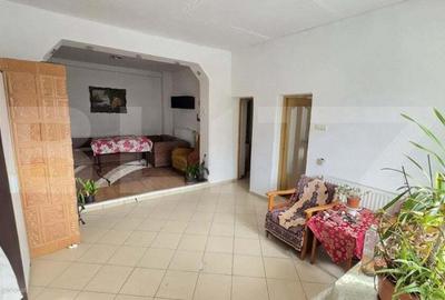 Casă cu 4 camere cu Teren 1500 Mp în Central - 11