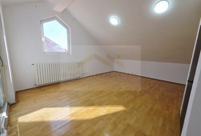 Casă cu Teren 300 Mp în Pipera