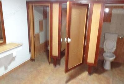 Spațiu comercial, de 300 mp, în Central - 9