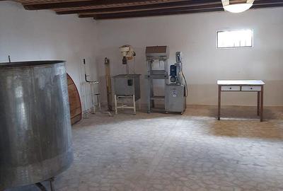 Casă cu Teren 10500 Mp în Vârteșcoiu - 7