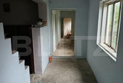 Casa renovabila ,spatioasa,cu un teren generos si gradina in - 7