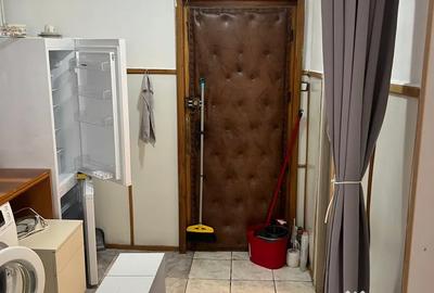 Apartament nedecomandat în Uzina 2 - 1