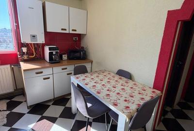 Apartament cu 3 camere decomandat în Grădiște - 8