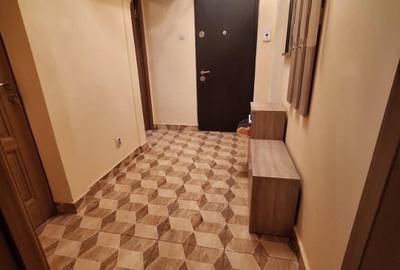 Apartament cu 2 camere semidecomandat, mobilat în Republicii - 2