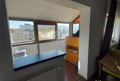 Apartament cu 3 camere decomandat în George Enescu - 11