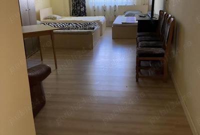 Apartament cu 4 camere decomandat în Central - 1
