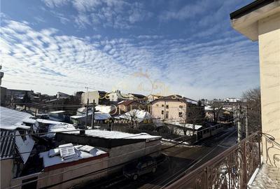 Duplex cu 6 camere cu Canalizare în Central - 17