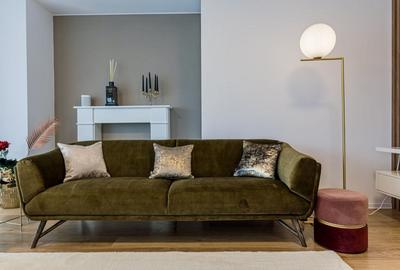 Penthouse cu 4 camere decomandat, mobilat în Tractorul - 7