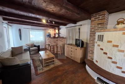 Casă cu 7 camere cu Teren 1384 Mp în Cernat - 7