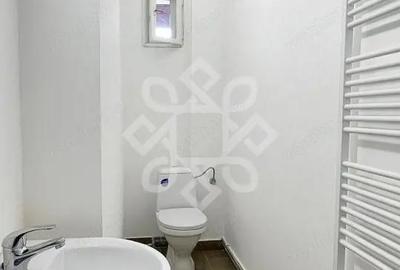 Spațiu comercial, de 318 mp, în Central - 9