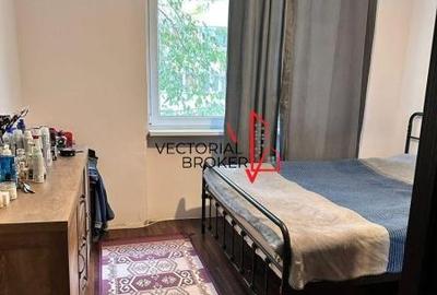 Apartament cu 3 camere decomandat, mobilat în Central - 9