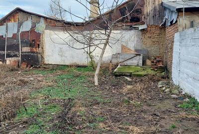 Teren de 600 mp, în Central - 10